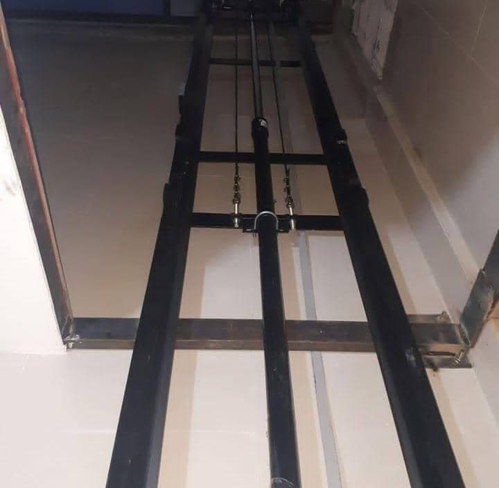 شرکت آسانسور ایمن صعود افلاک یزد