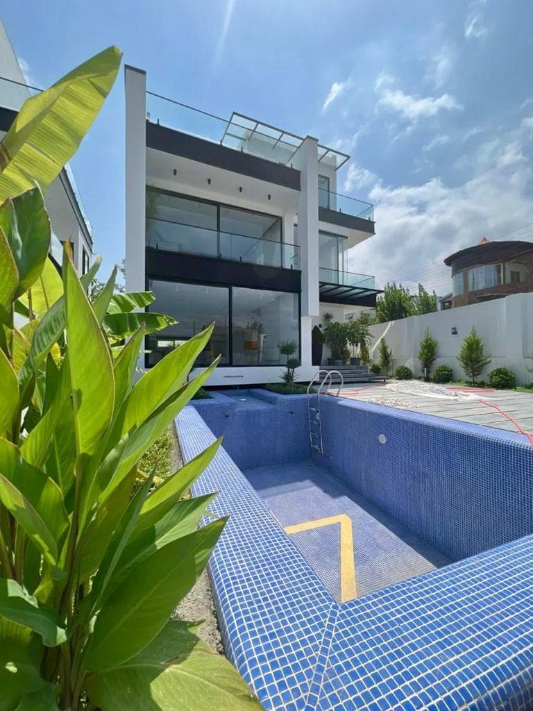 مهندس مبینی پور مشاور خرید و فروش ویلا در مازندران