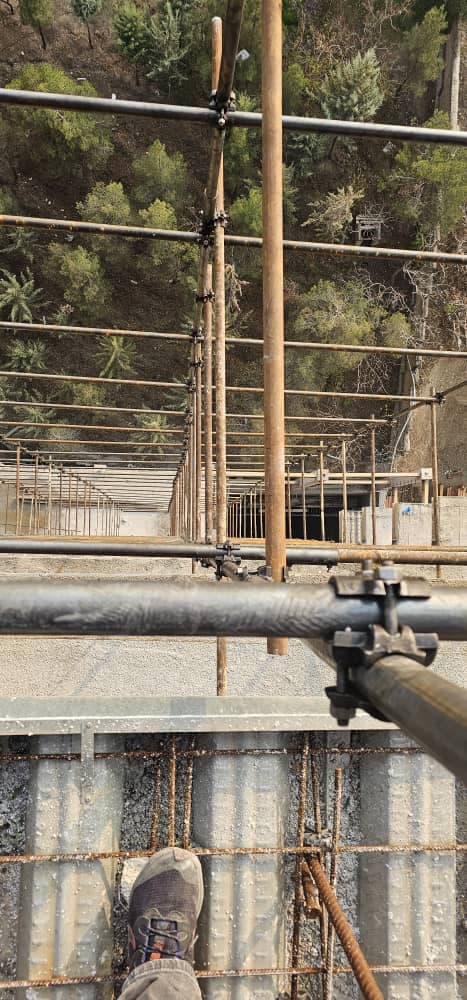 نصب و اجرای داربست فلزی ساختمانی قائم در لواسان