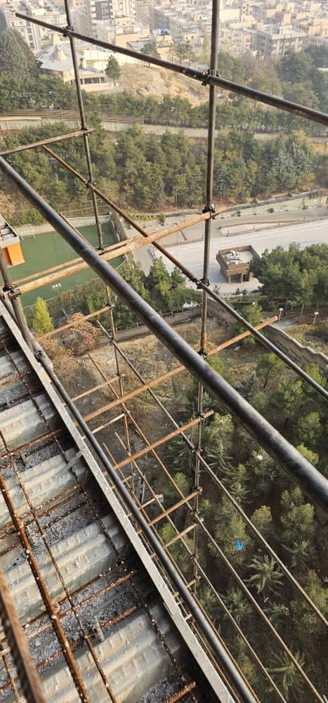 نصب و اجرای داربست فلزی ساختمانی قائم در لواسان