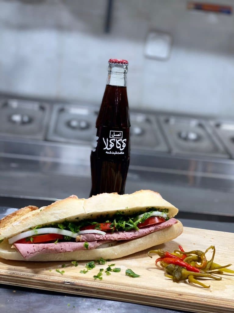 ساندویچی ادوو در میدان عطار کرج