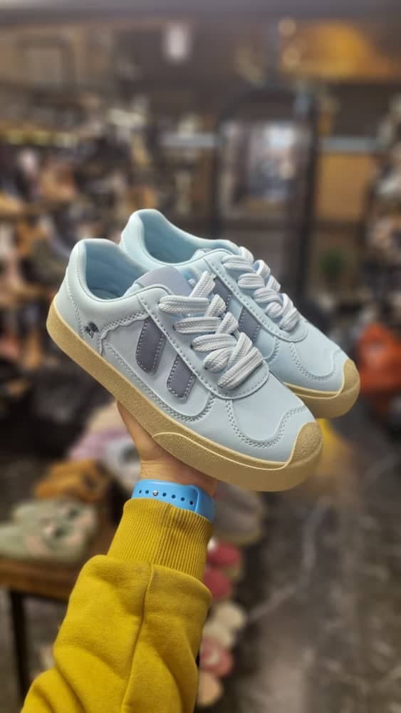 فروش عمده و تک کفش و کتونی شیدایی در باغ سپهسالار تهران