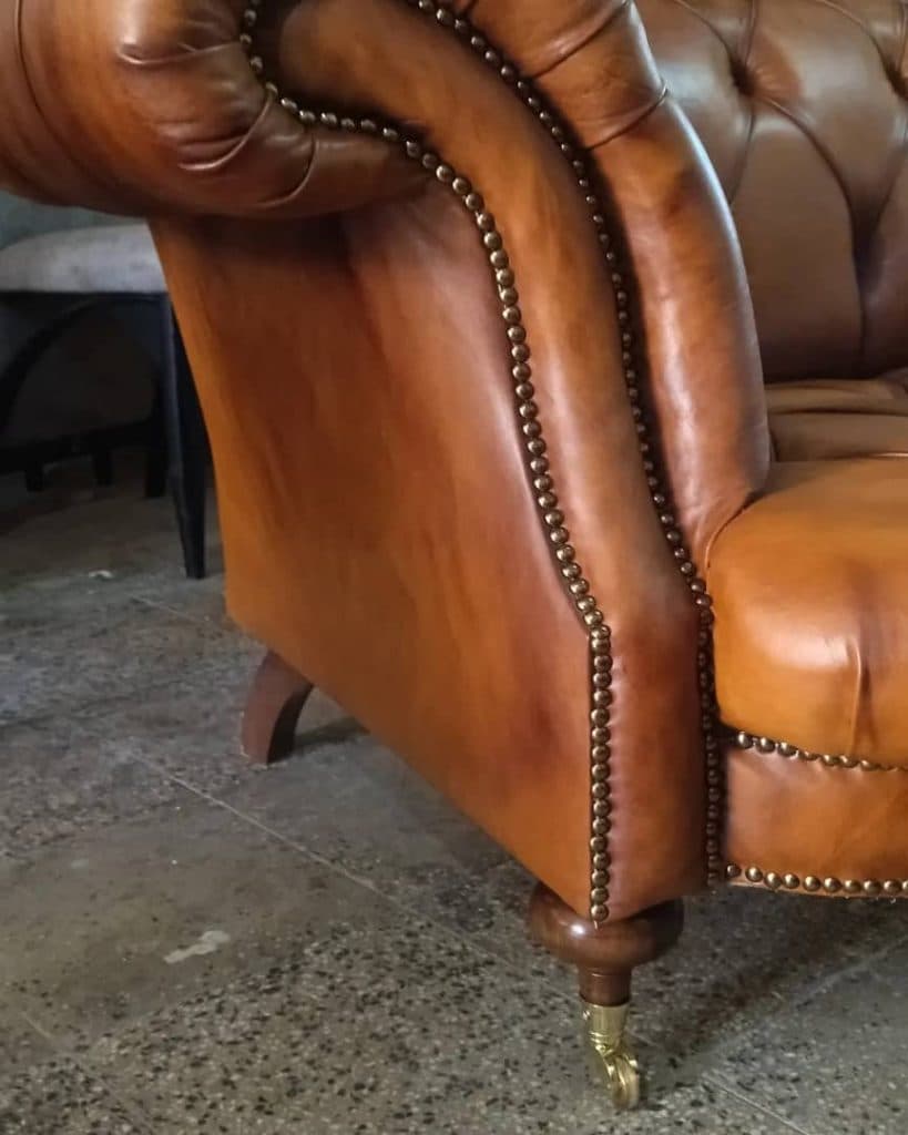 تولیدی مبل چرمی کاظم شعبانی در جاجرود