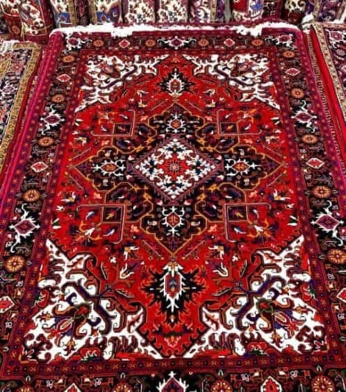 تولیدی فرش دستباف ملک زاده در تبریز