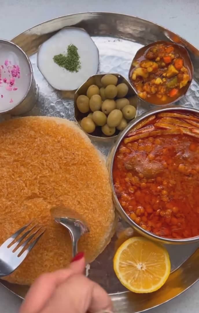 رستوران بیرون بر آرامش در جاده تربت حیدریه به گناباد