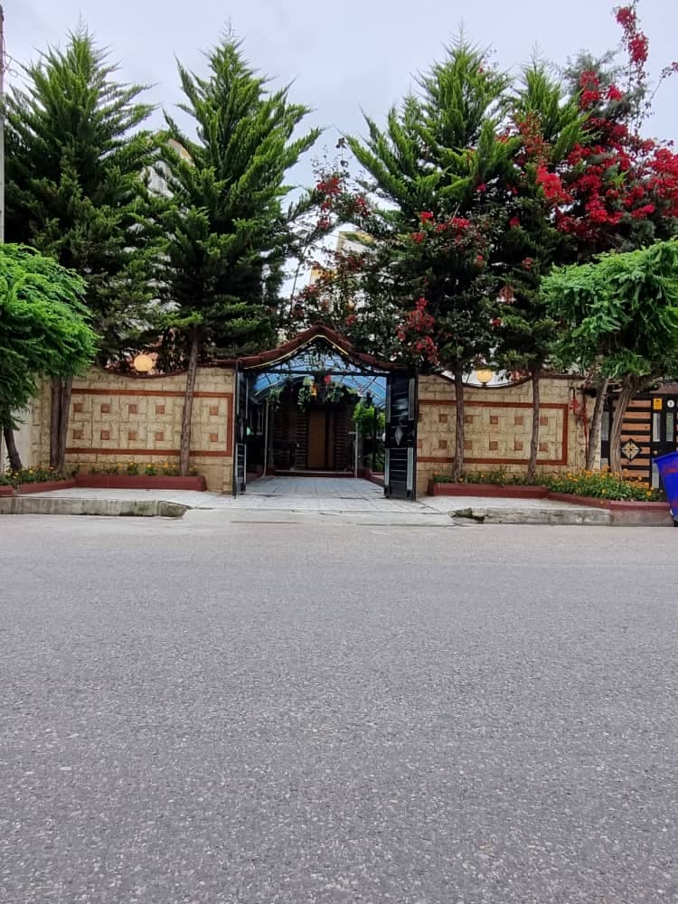 اجاره ویلای ساحلی دوخوابه بمدیریت آقای حسینی در فریدون کنار