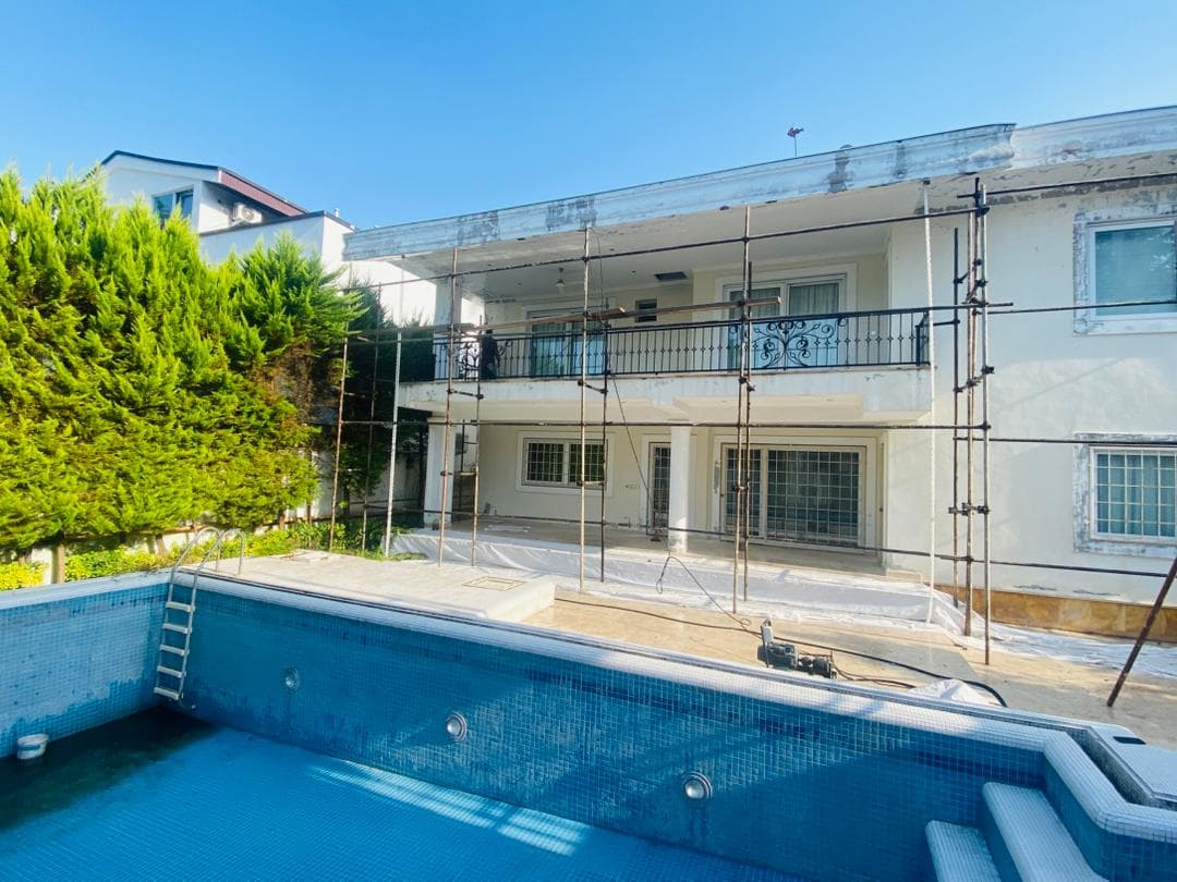 پیمانکاری ساختمان رجوانی در متل قو