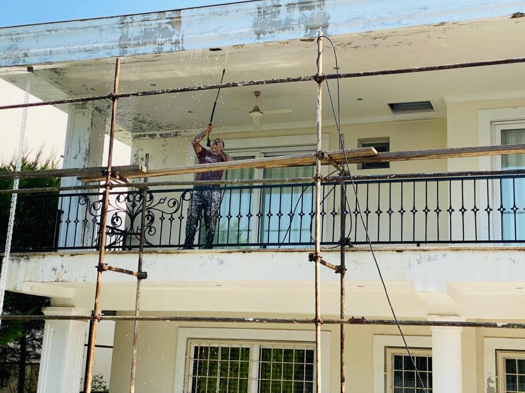 پیمانکاری ساختمان رجوانی در متل قو