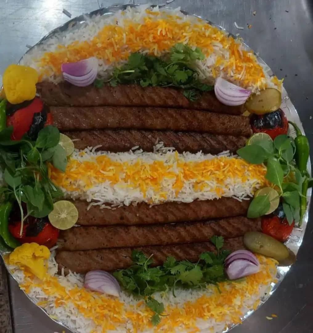 تهیه غذای حجی خان در شهرک سلامت اصفهان