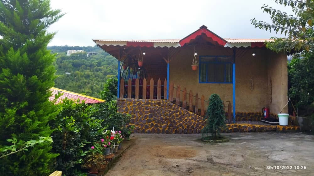 اجاره ویلا و کلبه جنگلی آبشار در رامسر