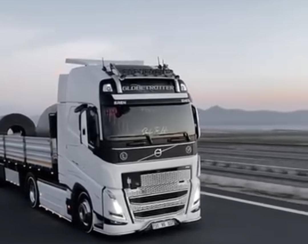 تعمیرگاه مکانیکی ماشین سنگین جهان نما به مدیریت علیزاده در خرامه