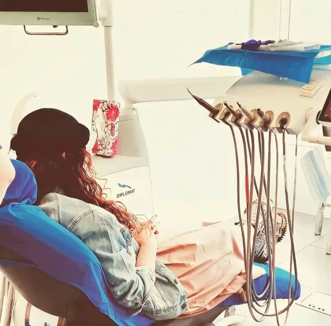 دندانپزشکی دکتر مولود حق نظر در اهواز