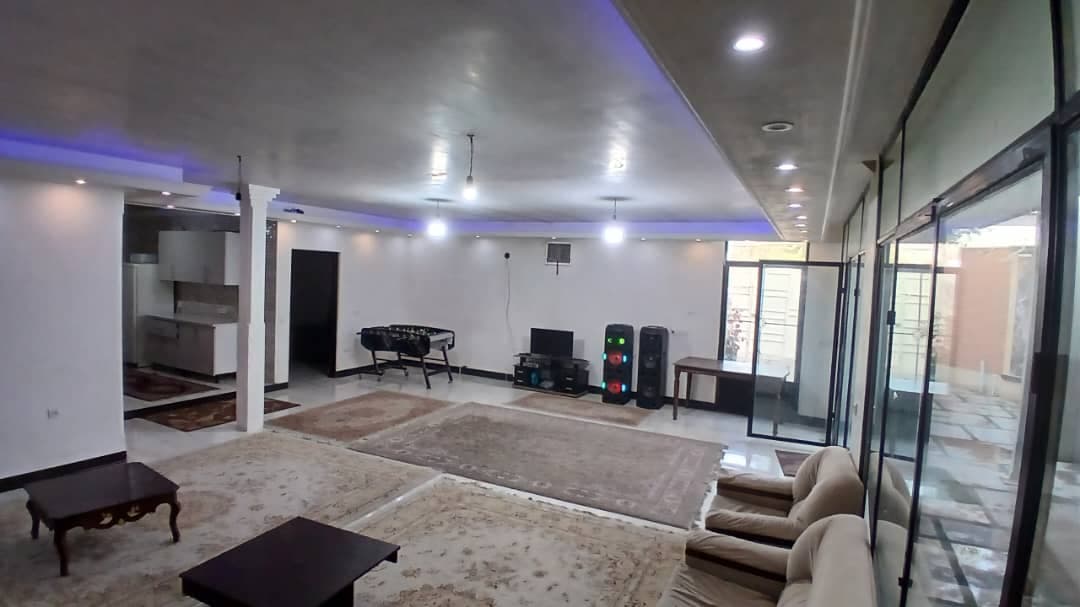 اجاره ویلا باغ استخردار کرمی در کرج