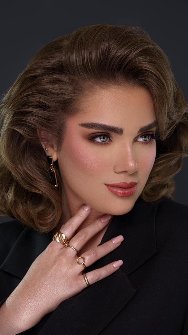 میکاپ تخصصی عروس سالن سمیه زلفی در گلسار رشت