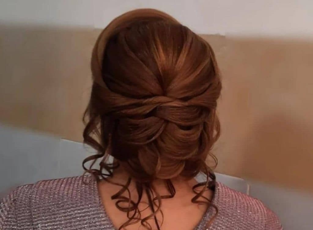 سالن زیبایی چکاوک در همدان