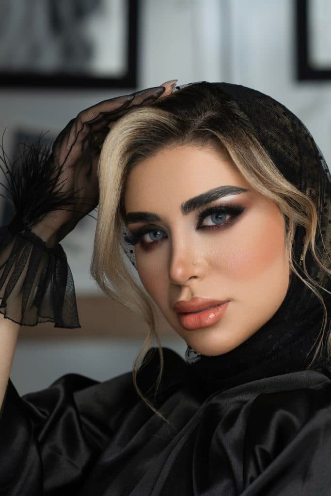 سالن زیبایی عمارت عروس در همدان