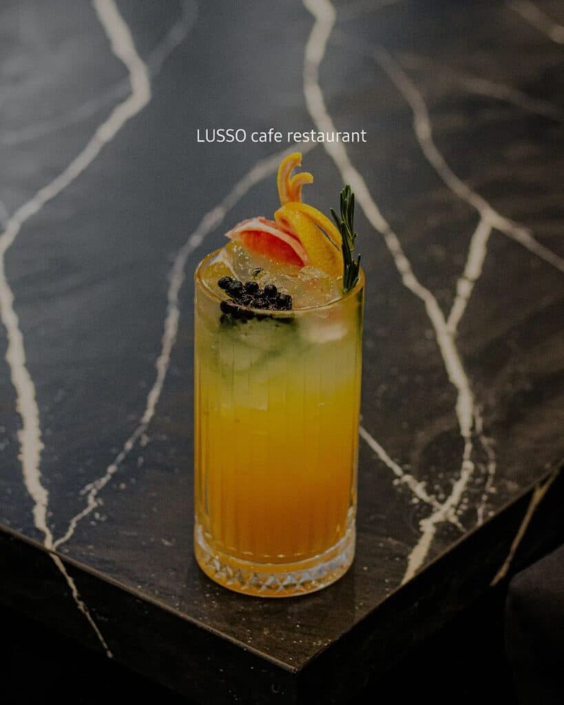 کافه رستوران ایتالیایی ایرانی لوسو در شیراز