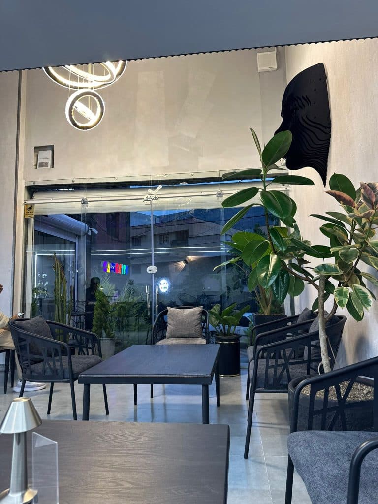 کافی شاپ 369 در شیراز