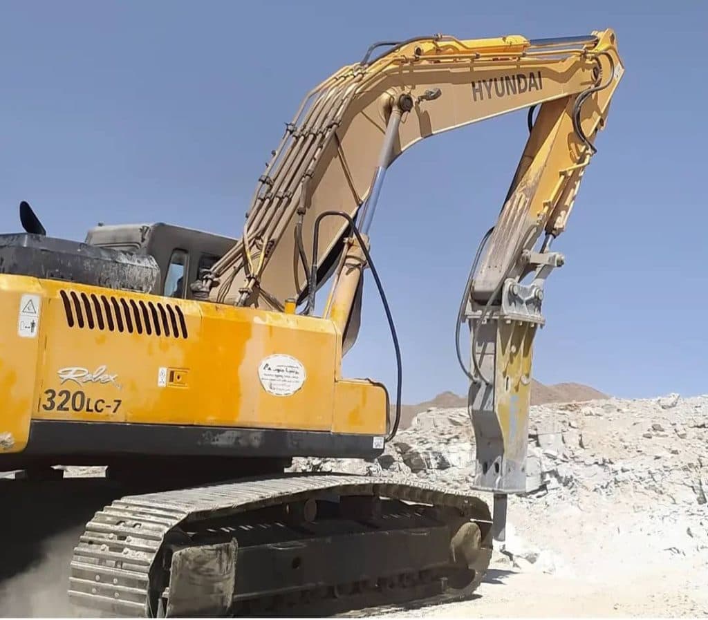 تعمیرات ماشین آلات راهسازی ایزی در مشهد