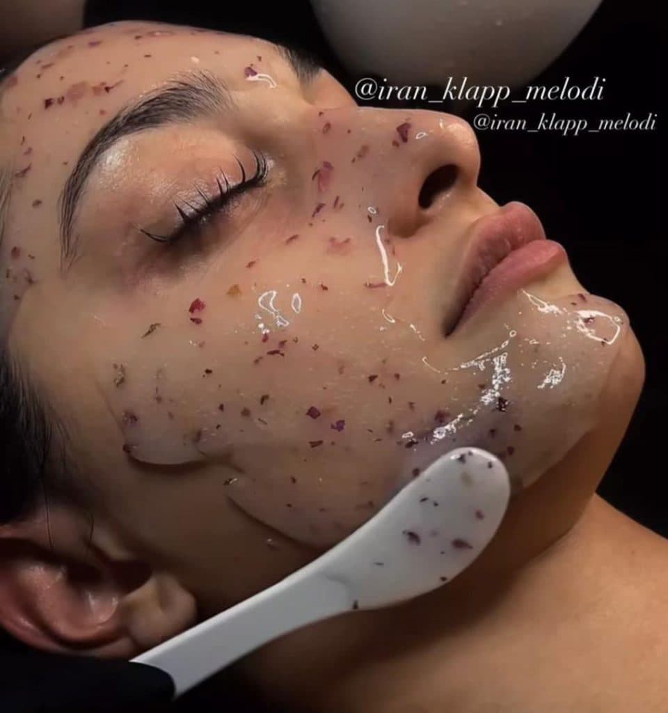 پاکسازی و فیشال تخصصی پوست ملودی چناری در جردن تهران