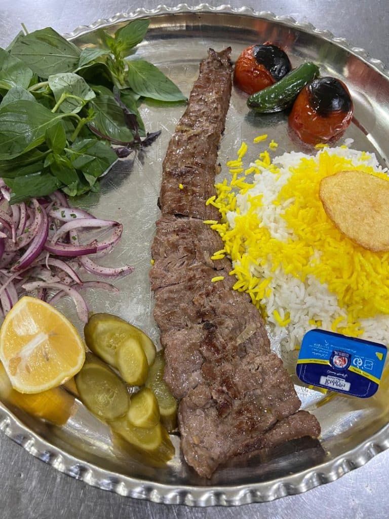 رستوران مهستان شاملو در کرج