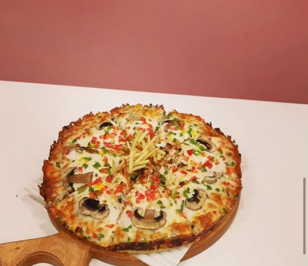 فست فود آوات فود در زرهی شیراز