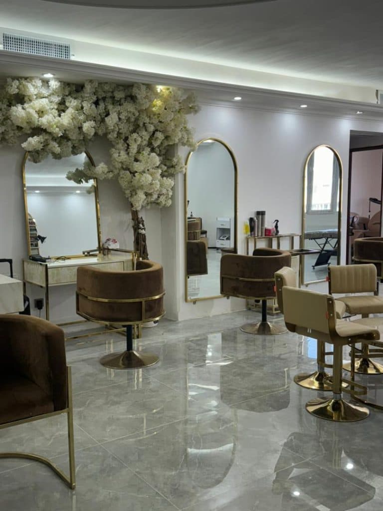 سالن زیبایی پریچهر در باغستان شهریار