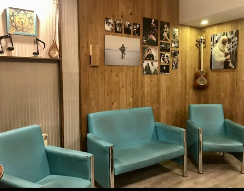 آموزشگاه موسیقی روناک در غرب تهران