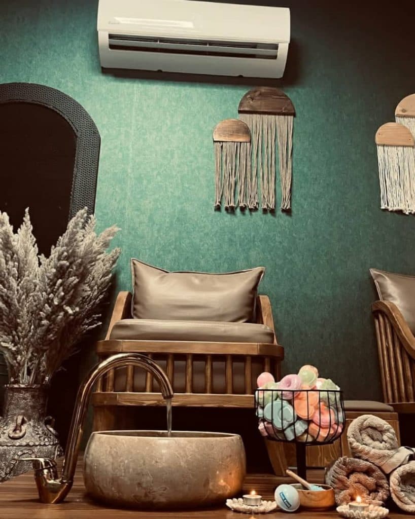 آموزشگاه فنی حرفه ای مراقبت زیبایی دلسا در گلسار رشت