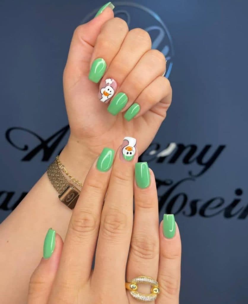 مرکز تخصصی کاشت ناخن سمیرا حسینی در نوشهر