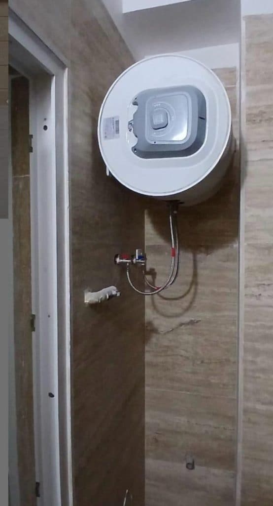 تاسیسات ساختمان ناصری در قشم