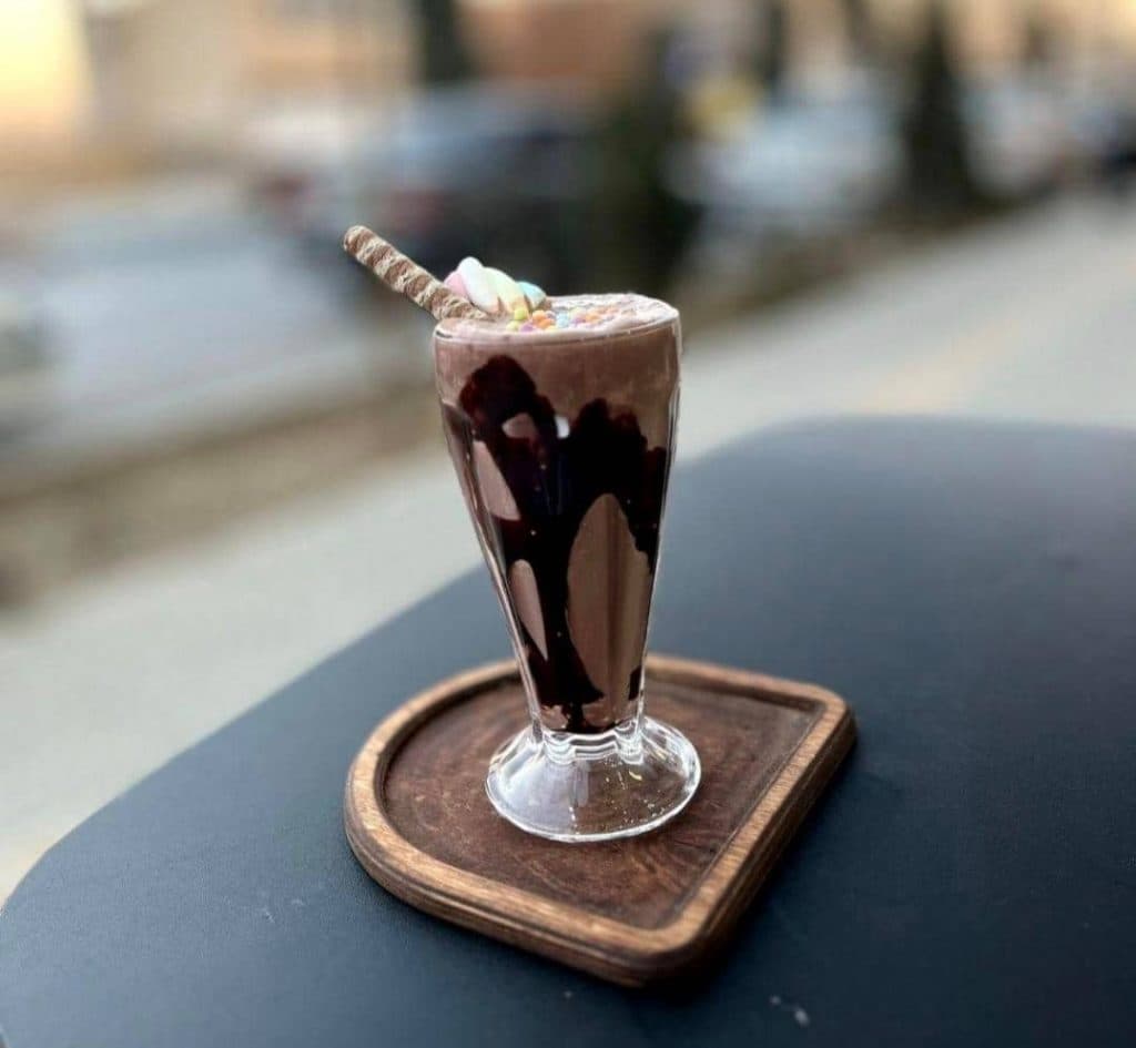 آبمیوه بستنی هودین در شهرک سلامت اصفهان