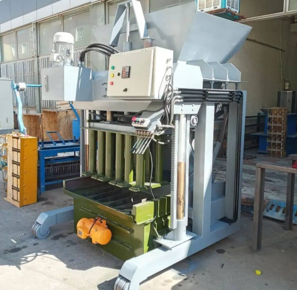 ساخت و فروش ماشین آلات بلوک زنی و جدول زنی گروه صنعتی پاور تبریز