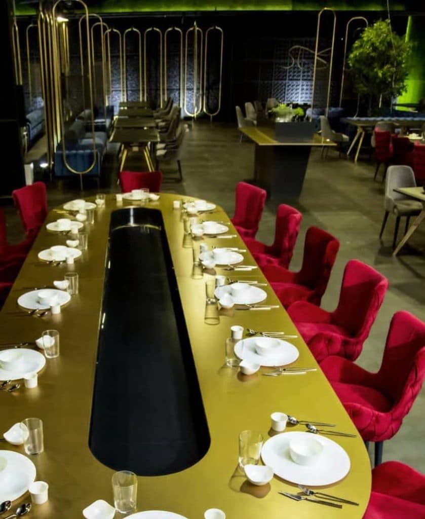 رستوران کوناک در میدان بسیج تبریز