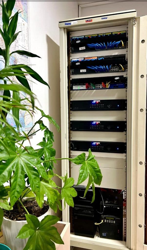 فروش و اجرا دوربین مداربسته ایمن حفاظ پاسارگاد بیرجند