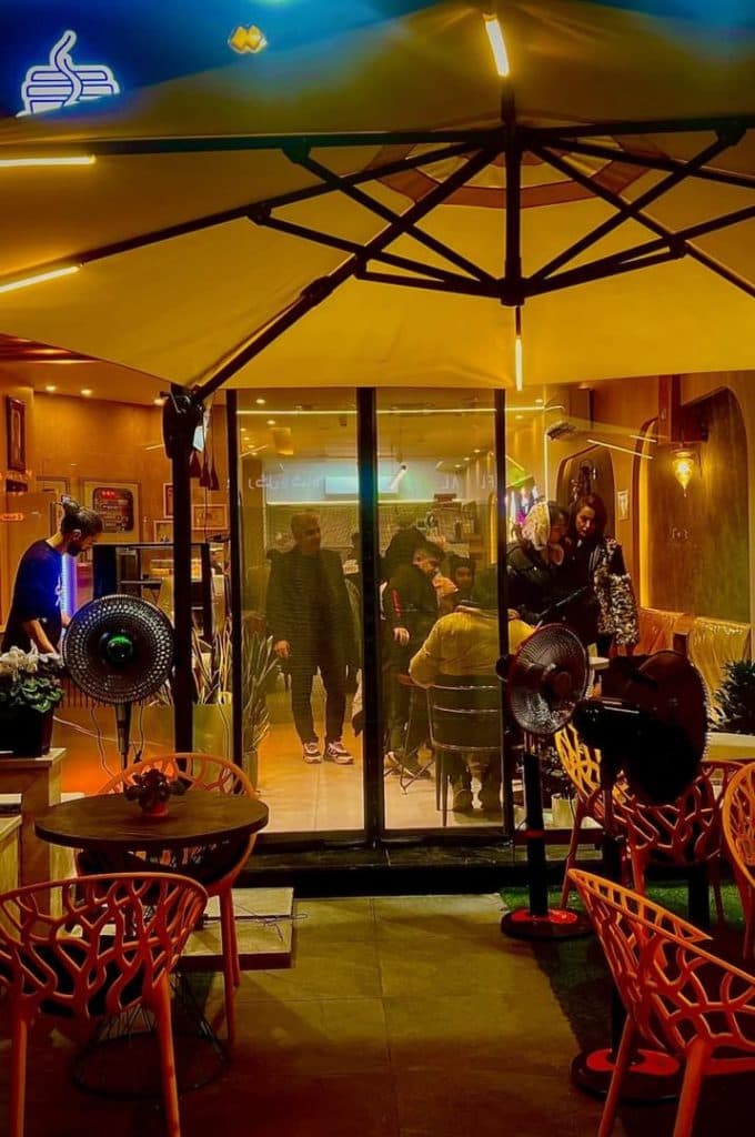 بستنی سرای مشتاق در اصفهان