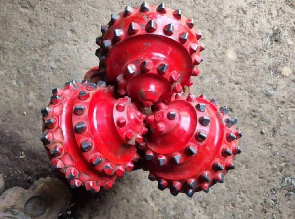 خرید و فروش تجهیزات حفاری چاه الماس سیاه در اصفهان