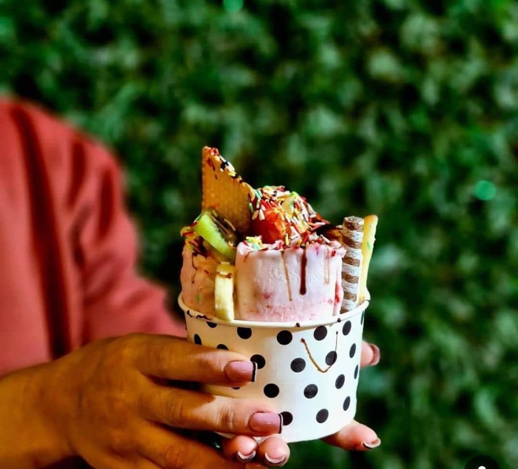 آبمیوه بستنی شانار در بلوار الماسی بهبهان