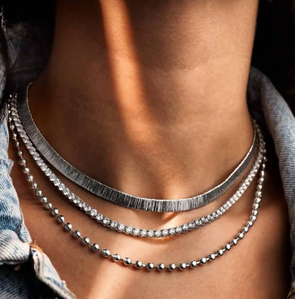 گالری طلا جواهر لوکس و آب شده دورادو در بابل