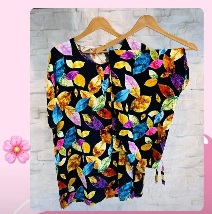 بوتیک پوشاک مردانه و زنانه محراب در کاشمر