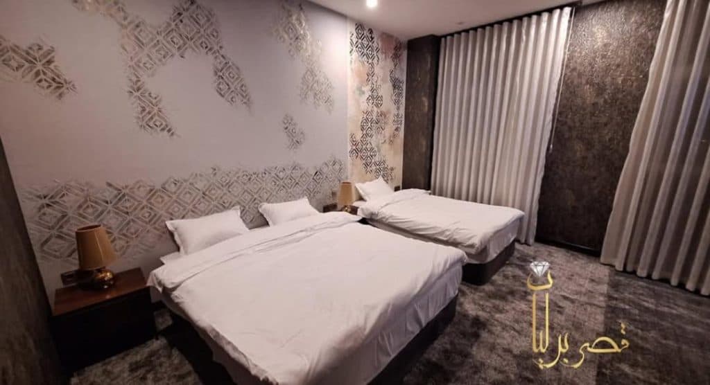 هتل و مجموعه گردشگری قصر برلیان در سمنان