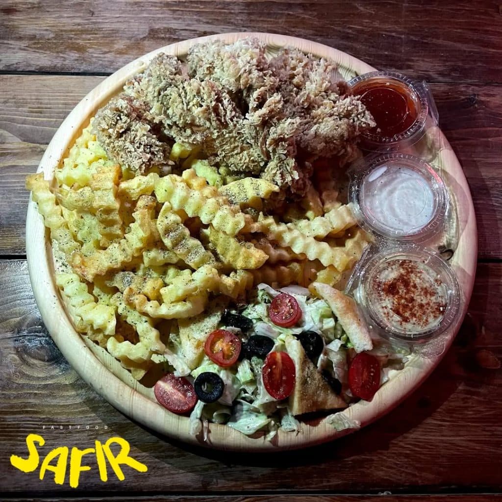 فست فود ساندویچی سفیر قلات شیراز