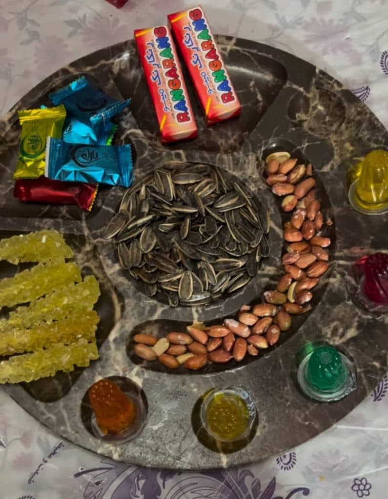 سفره خانه سنتی مهر و ماه در همدان