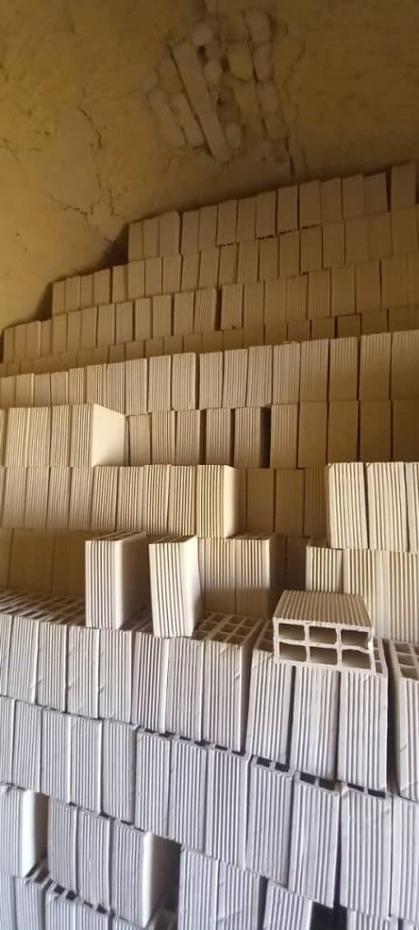 کارخانه تولیدی شال سفال برادران بابا حسینی در قزوین