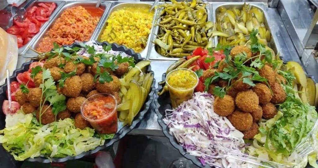 فلافل سرای جناب خان در شوشتر