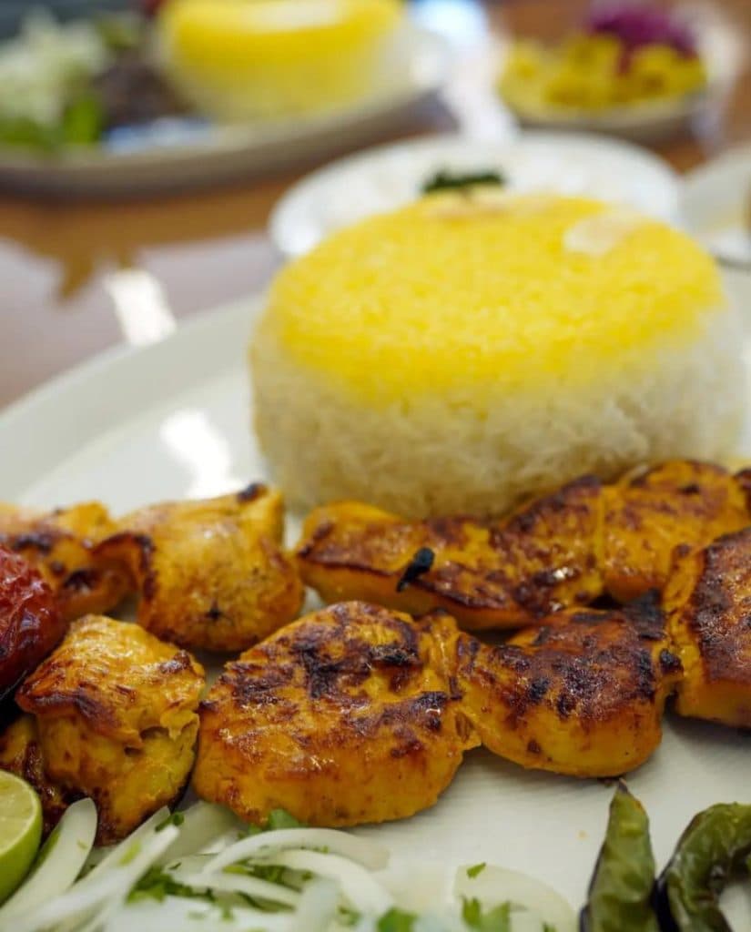 سفره سرای ارمیا در خمینی شهر