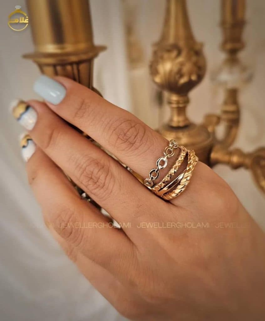 گالری طلای کم اجرت با درصد پایین غلامی در صومعه سرا