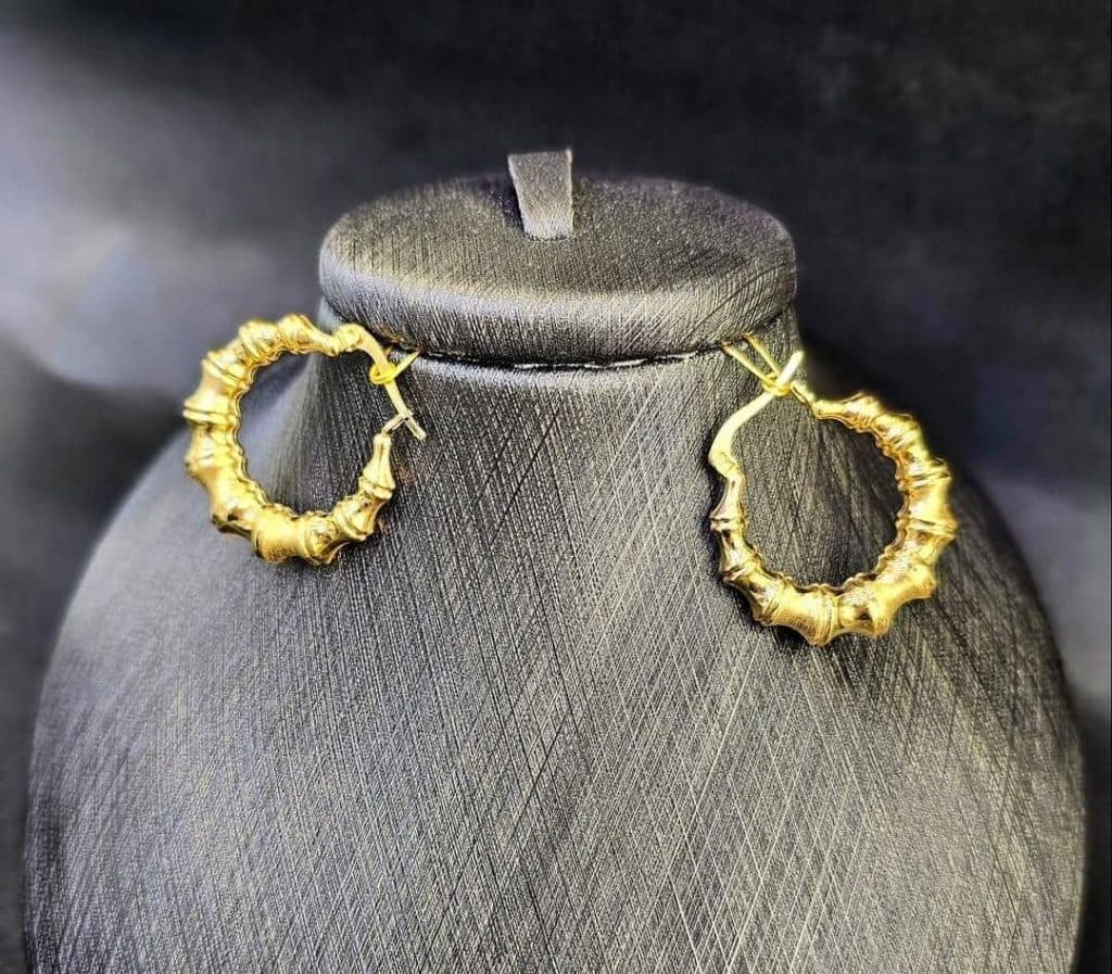 گالری طلای کم اجرت با درصد پایین غلامی در صومعه سرا