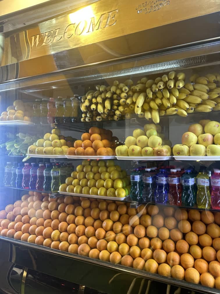 آبمیوه بستنی چهارفصل در لاکانی رشت