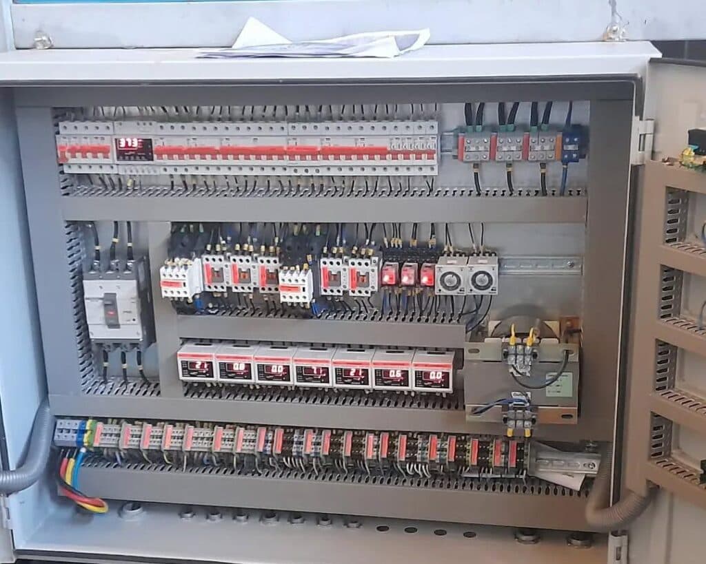 راه اندازی و تعمیرات چیلر و سردخانه سرما تجهیز صبا در قزوین